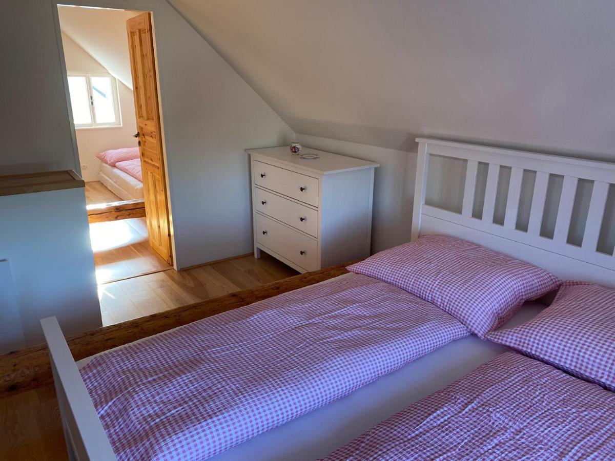 Nad Slovackym Sklipkem Villa Tupesy Ngoại thất bức ảnh