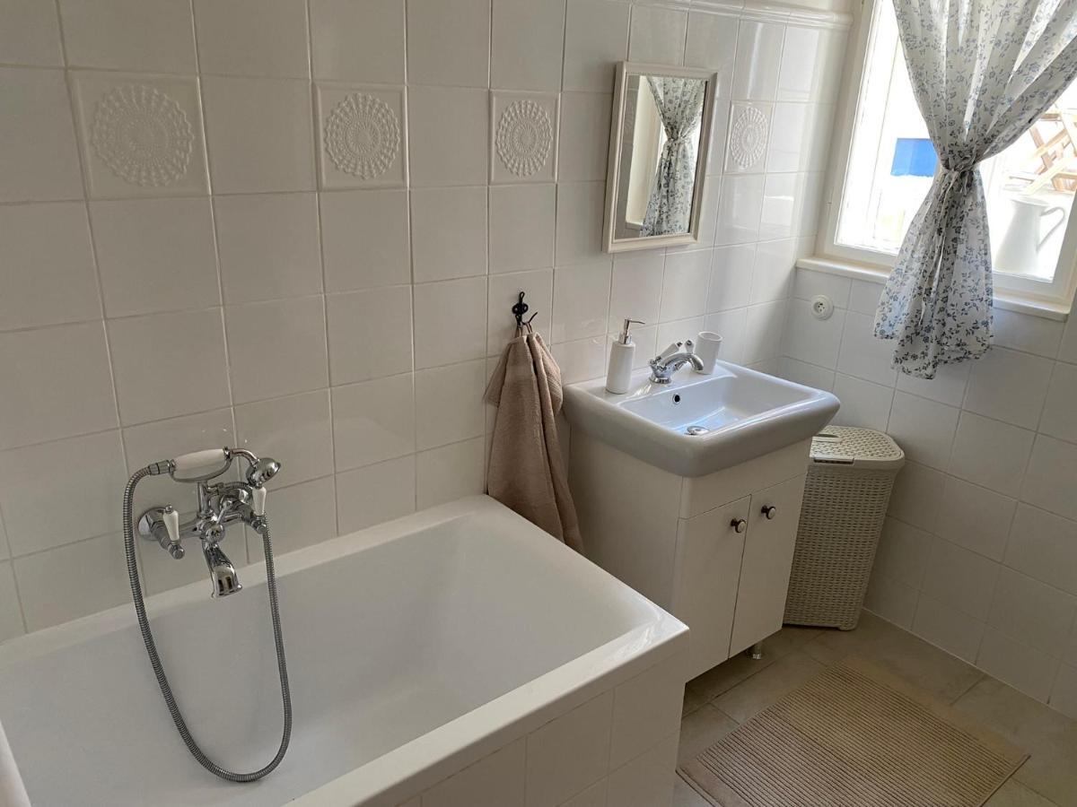 Nad Slovackym Sklipkem Villa Tupesy Ngoại thất bức ảnh